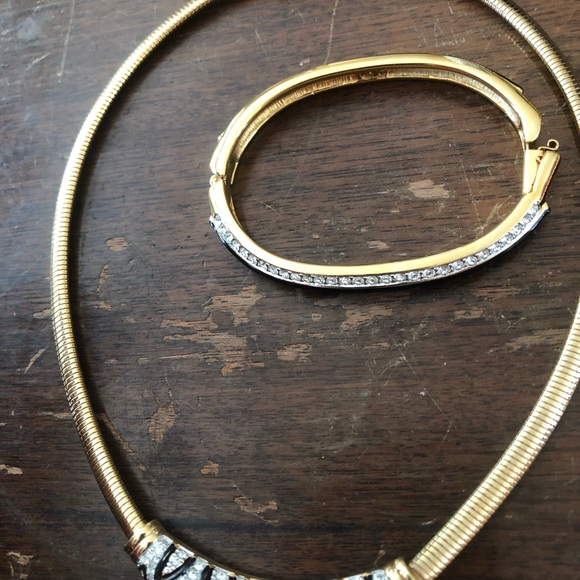 Beautiful Swarovski 24ct gold plated chocker and bracelet 💜 - Picture 3 of 4